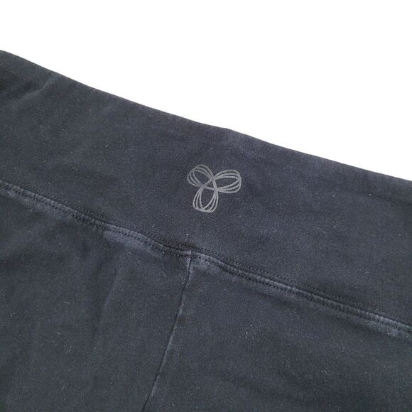 2/$20 Aritzia TNA Black Short Size: Small - Picture 5 of 7